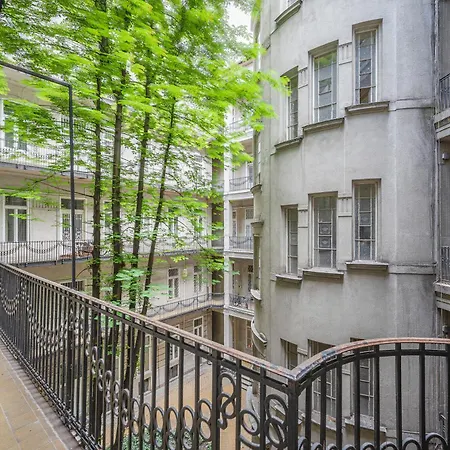 Two Apartments At Theatre Budapest Exterior photo